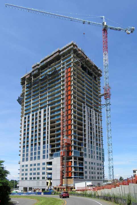 Tysons Corner The Lumen Smith Midland SlenderWall erection