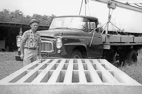 1960 - David Smith founds the Smith-Cattleguard Company