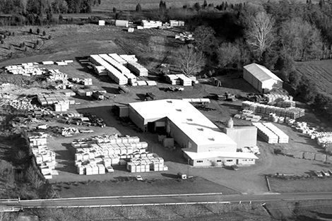 1970 - Smith-Cattleguard outgrows its first facility